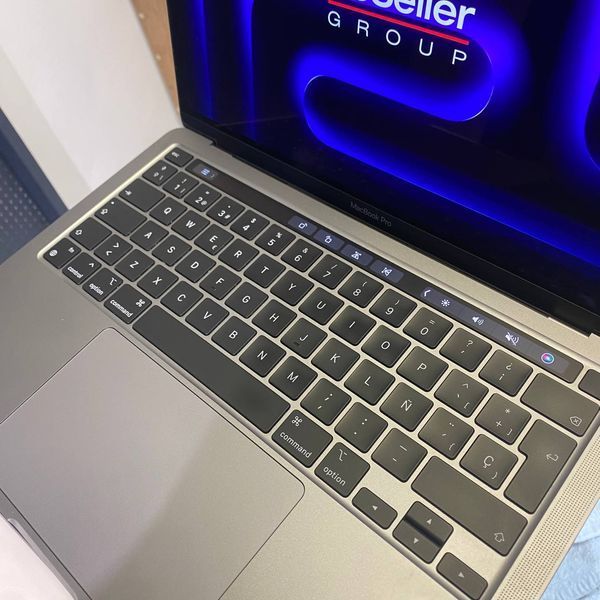 Apple MacBook Pro 13" M2 8/256 Space Gray (MNEH3) 2022 (152 цикли) MNEH3 (193 цикли) фото