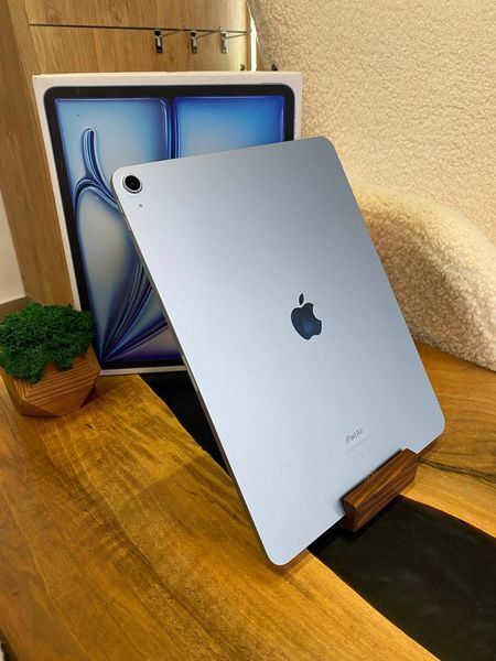Apple iPad Air 13" Wi-Fi 256GB Blue (MV2F3) 2024 (3 цикли) (MV2F3) (3 цикли) фото