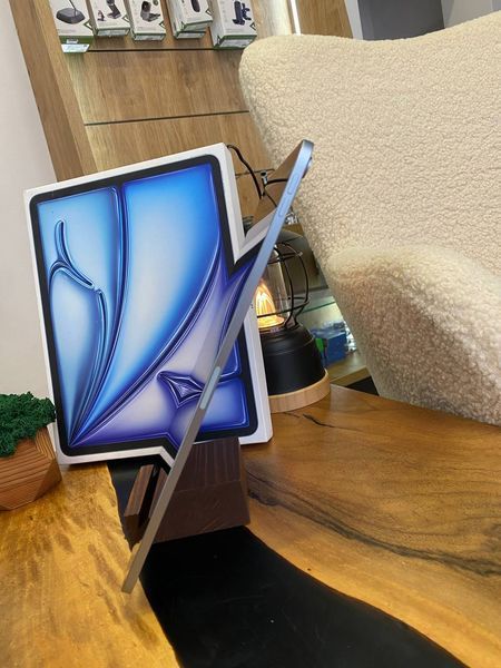 Apple iPad Air 13" Wi-Fi 256GB Blue (MV2F3) 2024 (3 цикли) (MV2F3) (3 цикли) фото