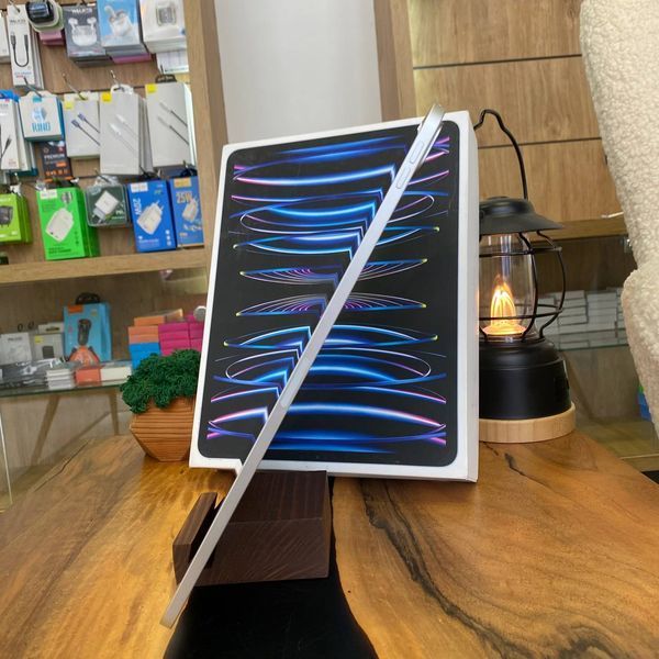 Apple iPad Pro 12.9 Wi-Fi 256GB Silver (MNXT3) 2022 (1 цикл) (MNXT3) (1 цикл) фото