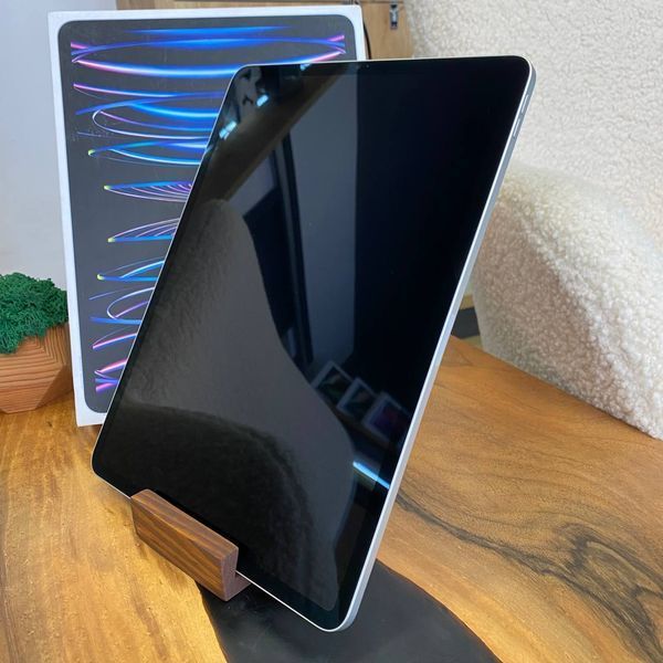Apple iPad Pro 12.9 Wi-Fi 256GB Silver (MNXT3) 2022 (1 цикл) (MNXT3) (1 цикл) фото