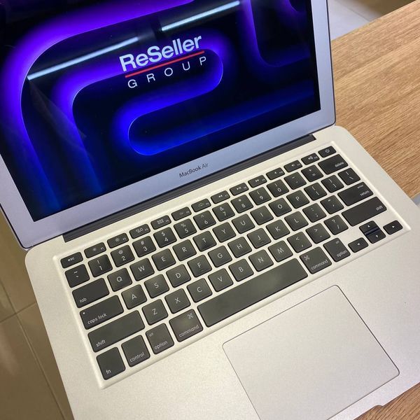 Apple MacBook Air 13''i5/8/256GB Silver (MQD42) 2017 (273 цикли) MQD42 (273 цикли) фото