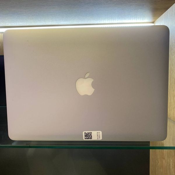Apple MacBook Air 13''i5/8/256GB Silver (MQD42) 2017 (273 цикли) MQD42 (273 цикли) фото